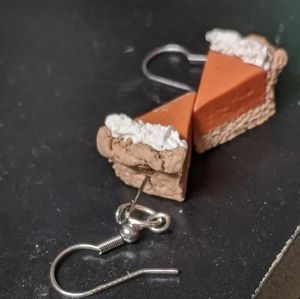 Pumpkin pie earrings